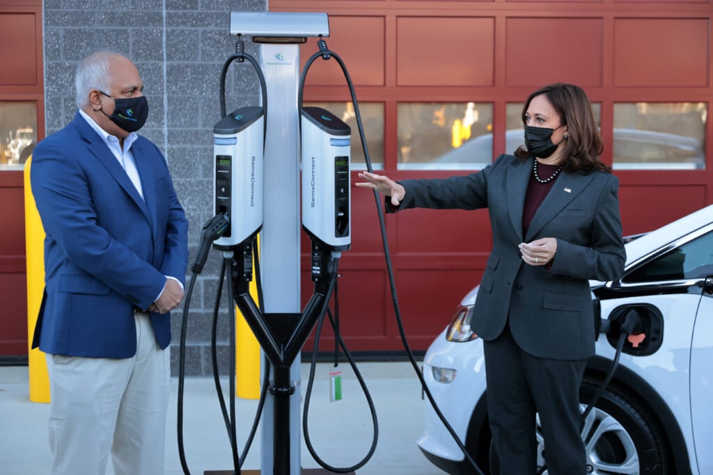 Kamala Harris tours electric vehicles