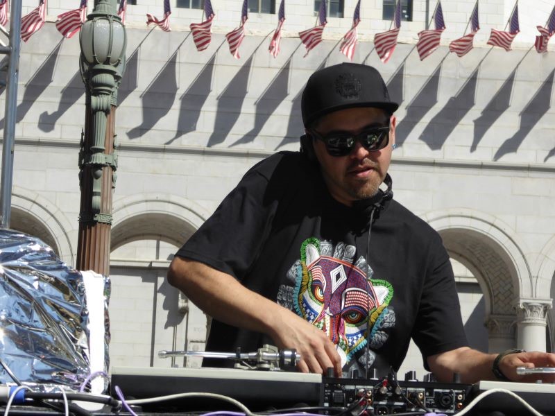 DJ Ethos: Photo Credit, Ricky Richardson