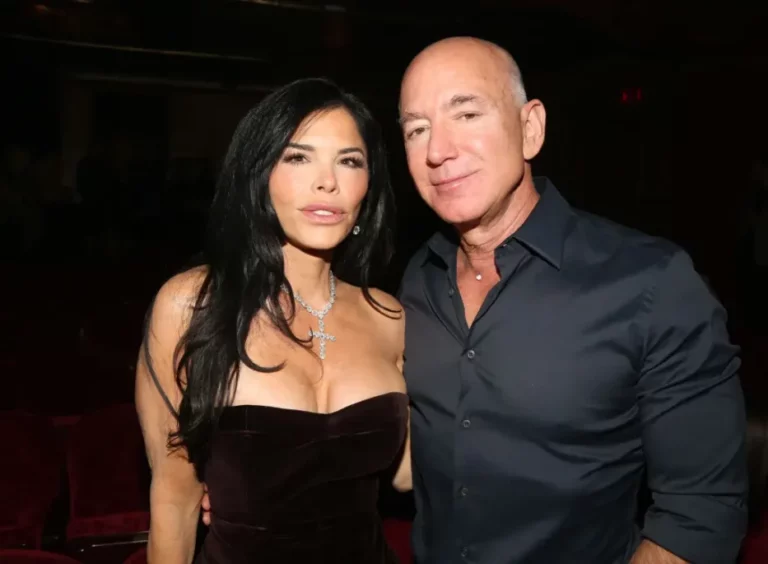 ‘Who In Their Right Mind Would Buy That?’: Jeff Bezos’ Fiancée Sparks Outrage for Flaunting Nearly ,000 Fashion Accessory 